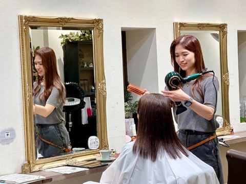 【鎌取】≪時短正社員もOK≫≪マンツーマン入客≫≪土日祝休みOK≫ライフワークバランス重視の方にもおすすめ！スタッフファーストな就業体制を整えている人気サロン！「ref-le（ルフール）」からスタイリスト（美容師）の求人☆★