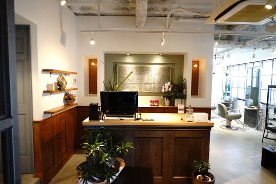 【栄】≪土日休みOK≫≪月給24万円〜≫≪高収入も可能≫毎月たくさんの新規客が来店！常に入客のチャンスあり！「Maison by little （メゾンバイリトル）」からスタイリスト（美容師）の求人☆★