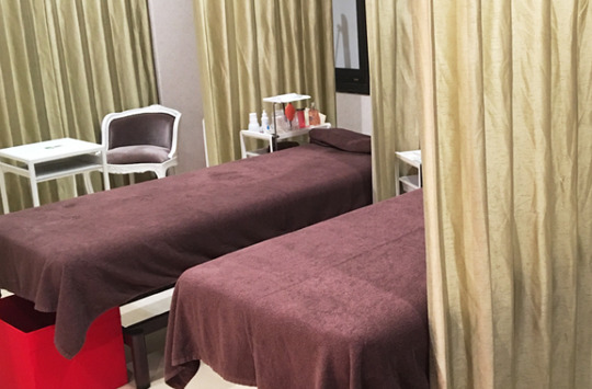 【品川】≪社会保険あり≫≪産休・育休実績あり≫≪有給休暇あり≫≪独立支援あり≫LEDエクステ特化ブランドです！コンテスト優勝者など技術力の高い方から正しくまつエクを習得できます！福利厚生も整っていて安心の「ハリウッドアイラッシュ 東京店（ハリウッドアイラッシュトウキョウテン）」からアイリスト（まつげエクステ・まつげパーマ・アイブロウ）の求人☆☆