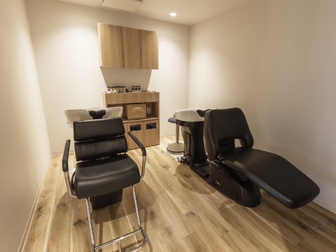 【緑橋】≪充実した福利厚生≫≪最短2年でスタイリストデビュー≫≪営業時間内レッスンOK≫≪完全週休2日制＆社会保険完備≫≪20時までに退勤可能≫≪月1回日祝休みOK≫≪着付けも学べる≫≪スパメニューにも注力≫インナーカラーなどのデザインカラーメニューが人気！カウンセリング重視の人気サロン！「PARAGO.（パラゴ）」からアシスタント（美容師）の求人☆☆