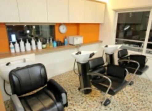 【武庫之荘】≪パート、子育て世代が活躍中！≫≪17時閉店≫≪毎週日曜定休≫≪女性スタッフのみのアットホームサロン≫勤務日数や時間の相談OK！ライフスタイルに合わせて働ける、ママさん美容師にぴったりの職場です！「Le.Bien.Ciel（ルビアンシエル）」からスタイリスト（美容師）の求人☆☆