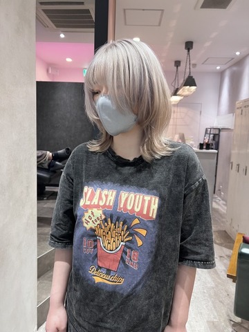 【高槻駅】≪完全週休2日制≫≪社会保険完備≫≪20時までに退勤可能≫営業時間内にモデルレッスン可能！デザインカラーやハイライトのオーダー比率が高いのでカラーが好きな方にもオススメ！土日休みOKなので、プライベートの時間も確保しやすいですよ！「kashi（カシィ）」からアシスタント（美容師）の求人☆★☆