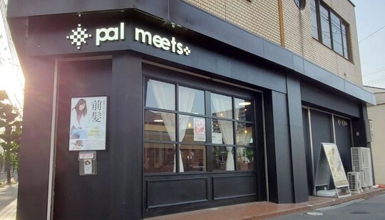 【近鉄八尾駅】≪社会保険完備≫≪完全週休2日制≫成長が早いサロン！営業中にモデルレッスンなど実践さながらで成長できる環境。「pal meets（パルミーツ）」アシスタント（美容師）の求人☆★