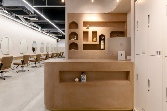 【武庫之荘】≪社会保険完備≫あなただけのカリキュラムで早期デビューが実現◎週3日の営業時間内レッスンだからプライベートも充実！入社半年後から有給取得！中途・既卒の方、大歓迎です！「YUCCA elua 武庫之荘店（ユッカエルアムコノソウテン）」からアシスタント（美容師）の求人☆★☆