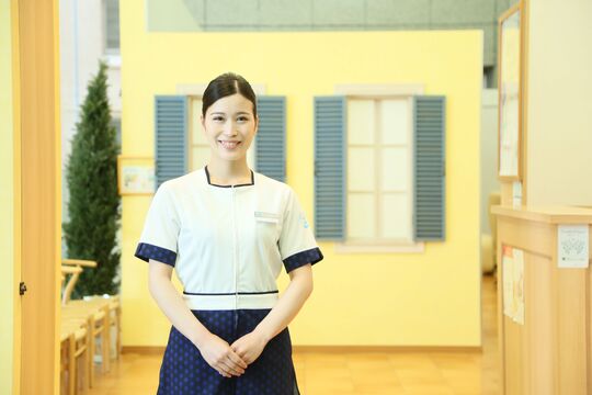 【和泉中央】≪大手ならではの手厚い研修制度≫≪未経験OK≫一生モノのスキルを習得可能！夢を追いかけながら、ライフスタイルを大切にしながら、そんな希望もきっと叶います！一からプロのセラピストになれる「ラフィネ ららぽーと和泉店（ラフィネララポートイズミテン）」からセラピストの求人★☆