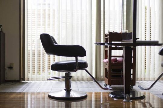 【徳重】≪社会保険完備≫≪完全週休二日制≫≪年1回9連休取得可能≫豊富な休日でプライベートも充実！美容師として人として成長できるサロン「Rian Hair tokushige（リアンヘアートクシゲ）」からスタイリスト（美容師）の求人☆★