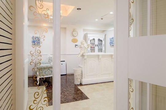 【心斎橋】≪早番の場合18:30退勤可能≫≪給休暇消化率100％≫≪土日は月2回休みOK≫≪月12日or月8日休みの選択制≫≪髪色ネイル自由≫≪1週間の連休も取得可≫≪平均月給28〜35万円≫≪都度払いのメニューあり≫≪新卒生・未経験OK≫頑張った分はしっかり歩合で還元！「joieange 心斎橋店（ジョアアンジェシンサイバシテン）」からエステティシャン（エステ）の求人★☆★