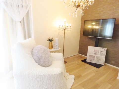 【清澄白河】≪髪色ネイル自由・週1日～OK・土日休みOK≫丁寧なカウンセリングでお客様に寄り添えます！スタッフもお客様も温かい雰囲気のサロンで働きたい方にオススメ！「Nail&Eyelash ROCO 清澄白河店（ネイルアンドアイラッシュキヨスミシラカワテン）」からネイリスト（ネイル）の求人☆☆