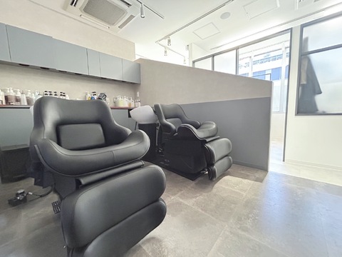 【なんば】≪完全マンツーマン&カットカラー2時間枠≫≪自由出勤≫≪永久保障給あり≫≪全席個室≫≪平均単価12000円≫ヘアケア&髪質改善がウリの人気ヘアサロン！「BALMY  by S.BROOM 難波店（バルミーバイエスドットブルーム）」からスタイリスト（美容師）の求人★☆