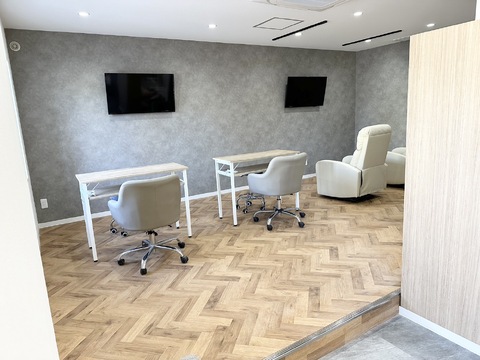 【鳳】≪社会保険完備≫≪月9,10日休み≫経験者の募集！女性に大人気！可愛い店内でお客様と素敵な時間を過ごせる女性の方が働きやすいアットホームサロン！「Keys-nail&eyelash-」（キーズネイルアンドアイラッシュ）からネイリスト（ネイル）の求人☆☆