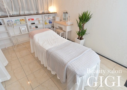 【北新地】≪正社員or業務委託≫≪土日休みOK≫≪総売上60％還元≫≪自由出勤≫≪施術時間の規定なし≫≪顧客の料金設定自由≫≪新メニューの導入可能≫≪髪色自由・ネイルOK≫エリアトップクラスの還元率と働きやすさ！どんな希望もまずはご相談ください！「Beauty salon GIGI（ビューティーサロンジジ）」からアイリスト（まつげエクステ・まつげパーマ・アイブロウ）の求人☆☆