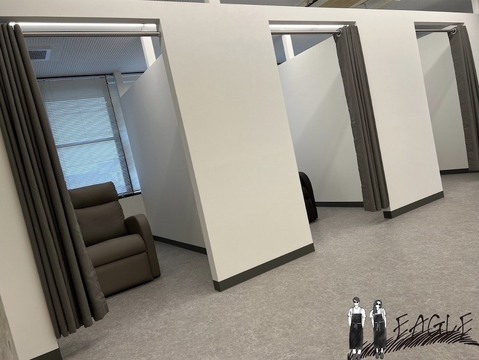 【心斎橋】≪未経験・新卒生OK≫≪土日休み2日迄OK≫≪交通費全額支給≫≪経験者も大歓迎≫≪月8,9日休み≫≪社会保険完備≫充実した研修制度！未経験からでも安心して働けます！ネイル・ヘア自由なのでオシャレを楽しみながら働ける眉毛サロンです！「眉毛専門店EAGLE 心斎橋店（マユゲセンモンテンイーグル シンサイバシテン）」からアイブロウリスト（アイブロウ）の求人☆★