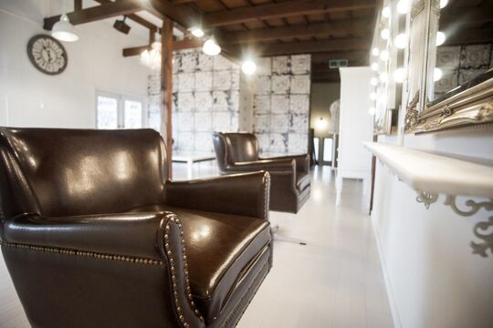 【学研北生駒】美容室のインショップでのアイラッシュ事業です！あなたの経験を活かしてお仕事ができる環境です！トータルビューティーサロン「LANDER BLUE（ランダーブルー）」からアイリスト（まつげエクステ・まつげパーマ）の求人☆☆