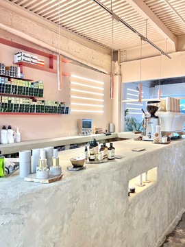 【谷町9丁目】≪社会保険完備≫≪最低保証給23万円≫≪平均月給35万円≫≪完全マンツーマン≫頑張った分をしっかり還元してくれます！髪質ケアに注力しているサロン！「iru（イル）」からスタイリスト（美容師）の求人☆★