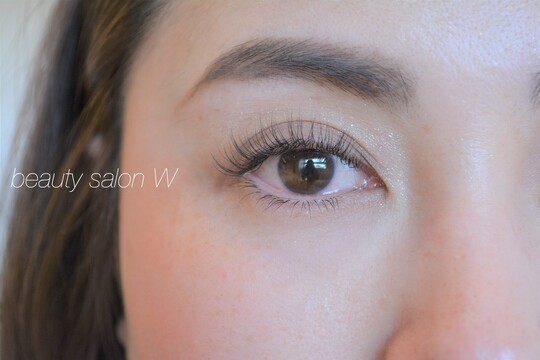 【横山】≪業務委託なので自由出勤！≫≪土日休み・連休OK≫≪髪色ネイル自由≫≪同業以外であればWワークOK≫≪技術レッスンサポートあり≫働きやすさ満点！育児の隙間時間に働ける！完全予約制のオシャレなプライベートサロン！せっかく取得した美容師免許を隙間時間に活かしませんか？「beauty salon W（ビューティーサロンダブル）」からアイリスト（まつげエクステ・まつげパーマ・アイブロウ）の求人☆☆