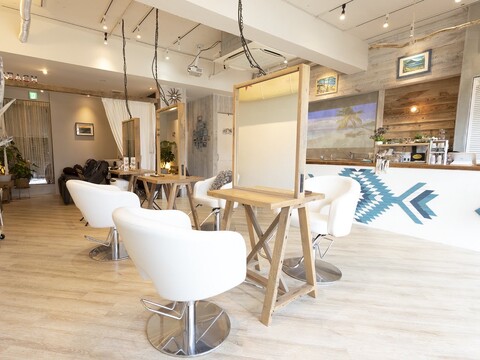 【読売ランド前】≪選べる雇用形態≫≪土日休みOK≫≪スタイリストオンリー≫≪20時までに退勤可能≫≪単価1万円以上≫大人女性から支持されている落ち着きのあるサロン！ゆったりとした施術枠を確保しています！「beauty room SEVLUS（ビューティールームセブラス）」からスタイリスト（美容師）の求人☆★