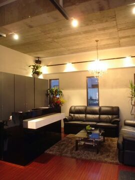 【中尾1丁目】小規模×地域密着型なのでお客様お一人お一人にしっかり関わる事ができます♪レッスンはオーナーさんから直接学べるのも魅力的のひとつ☆温かい人柄のスタッフさん達が揃うアットホームなヘアサロン「DELTA CREME For Hair（デルタ クレム フォー ヘアー）」からアシスタント（美容師）の求人☆★☆