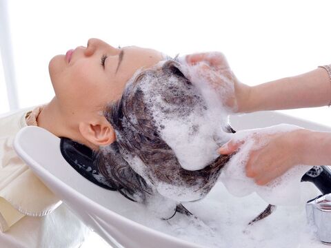 【柴崎】≪最短1年半でデビュー可能≫≪営業時間内レッスンOK≫マンツーマンで技術を学べます！メリハリをつけながら、デビューを目指せる地域密着型のアットホームサロン「Provence by grace（プロヴァンスバイグレース）」からアシスタント（美容師）の求人☆★☆