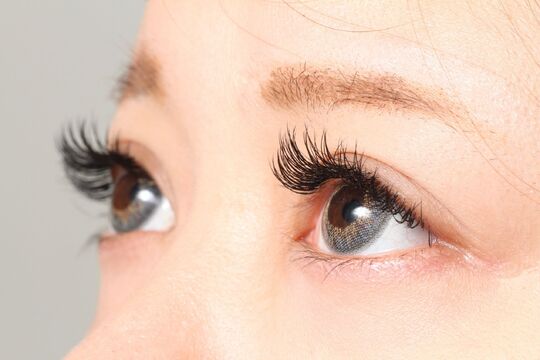 【三条】オススメ求人♪コンテスト受賞者多数輩出サロン☆アイラッシュの技術をしっかり学びたい方！向上心の高いスタッフさんと一緒に働きたい方にオススメ”Feerique（フェリーク）”からアイリスト（アイデザイナー・まつ毛エクステ）の求人☆☆