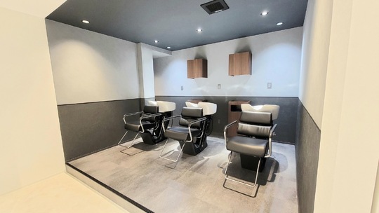 【阪急高槻市駅】≪完全自由出勤≫≪ママさん美容師も歓迎≫≪確定申告サポートあり≫≪20時までに退勤可能≫≪マンツーマン＆カットカラー2時間枠≫ママさん美容師の割合も多く安心して働けます！「le.pidorge（ルピドルジュ）」からスタイリスト（美容師）の求人☆☆