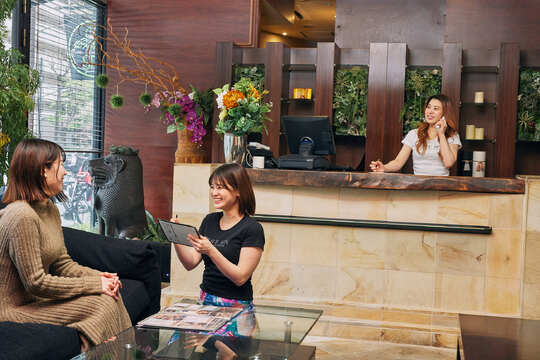 【西麻布】≪社会保険完備・産休育休実績多数・充実の福利厚生≫未経験者大歓迎！未経験からでも一流のセラピストを目指せます。高単価でひとり一人のお客様を大切に働けますよ！「OLIVE SPA 西麻布店（オリーブスパ ニシアザブテン）」からセラピストの求人☆☆