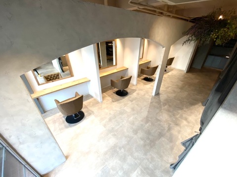 【花園】≪高単価サロン≫≪髪質改善特化≫≪月8,9日休み≫≪経験者歓迎≫家庭のある方などのセカンドキャリアを応援！やりがいと居心地を提供するプライベートサロン「PAGE BOY Hair＆Design 高松レインボー店（ページボーイヘアーデザインタカマツレインボーテン）」からスタイリスト（美容師）の求人☆☆