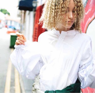 【箕島】≪日曜定休あり≫≪実働8時間≫≪客単価1万円以上≫≪18時までに退勤可能≫≪ママさんの応募歓迎≫30～40代の女性を中心に、お客様の骨格にあわせて理想のスタイルを叶えるオーダーメイドカットが人気のサロン！「hairsalon uzume（ヘアーサロンウズメ）」からスタイリスト（美容師）の求人☆★☆