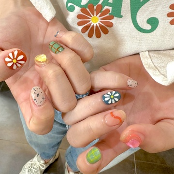 【横浜】≪社会保険完備≫≪月8日休み≫≪独立支援制度あり≫女性が働きやすい環境作りをしているサロン！頑張りがお給料としてしっかり還元されます！「I nails 横浜EAST店（アイネイルズヨコハマイーストテン）」からネイリスト（ネイル）の求人☆★