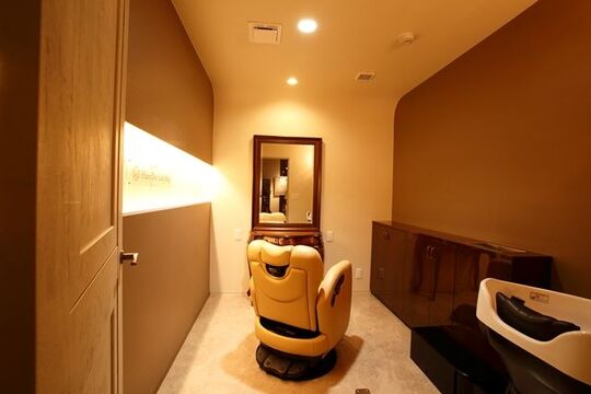 【大和八木】実践で経験を積めるので、早期デビューが可能★美容に熱いスタッフさんと一緒に成長していきましょう！LADY BUG 八木店（レディーバグ ヤギテン）からアシスタント（美容師）の求人☆★