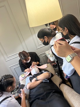 【銀座駅】≪未経験OK・有給の当日取得や半休の取得OK・月給40万円の実績あり・社会保険完備・実働8時間&月休8日≫東京の中心部で働いてみませんか？働きやすい環境であるため離職率が低く、勤続するスタッフさんばかりの老舗アイラッシュサロン「DOT1101 銀座店（ドットイチイチマルイチギンザテン）」からアイリスト（まつげエクステ・まつげパーマ・アイブロウ）の求人☆☆