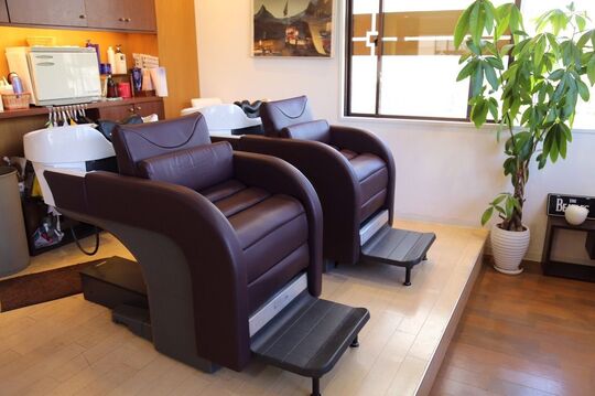 【名谷】ママさん美容師大歓迎！日曜祝日定休！少人数のアットホームな環境で働きたい方にはピッタリ！！スタッフ全員がママさん美容師の地域密着型サロン「Day Tripper（デイトリッパー）」からスタイリスト（美容師）の求人★☆