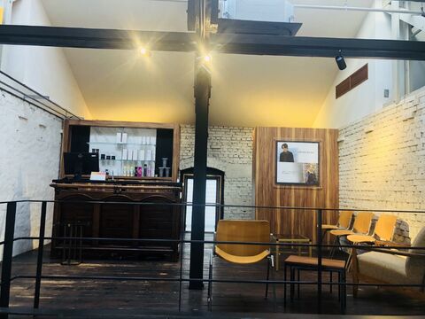 【丹波橋】≪完全週休2日制≫≪月給20万円～≫≪社会保険完備≫≪有給休暇あり（100％消化）≫≪最短2年でデビュー可能≫営業時間内レッスンも可能！「LUCIDO STYLE PLUS（ルシードスタイルプルス）」からアシスタント（美容師）の求人☆☆