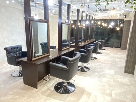 【三宮】≪フリー45％／指名50％還元≫≪マンツーマン対応≫≪自由出勤制≫集客好調により新規入客チャンスあります！平均月収50万円と高収入が可能！「HAIR CRAYGE by path unify KOBE（ヘアークレイジュ バイパスユニフィコウベ）」からスタイリスト（美容師）の求人☆★