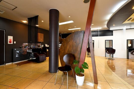 【丸岡】≪日曜定休日≫≪16時までの勤務OK≫≪未経験OK≫≪残業なし≫働くママさんが多く、働きやすい環境！残業レッスンなど一切なし！充実した教育体制でブランクあるママさんでもOK「COLOR PLUS 丸岡店（カラープラスマルオカテン）」からカラーリスト（美容師）の求人☆☆