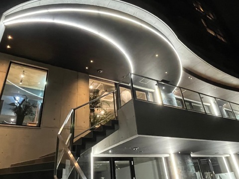 【田室町】≪指名・フリー50％の高還元≫≪社保完備・土日休OK・スタイリストオンリー・完全マンツーマン接客≫平均単価は6500円～！！早回しではなくお客様に向き合うスタイル、施術時間はしっかり確保するので無理な予約の入れ方はしません！！正社員、業務委託の選択OK！！新規・フリーの入客チャンスが多いヘアサロン「Track hair（トラック ヘアー）」からスタイリスト（美容師）の求人★☆