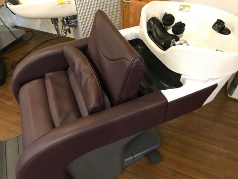 【烏丸御池】◇◆営業時間内レッスンOK◆◇小規模サロンなので、スタッフさん同士やお客様との距離も近い♪個人のペースで着実に成長していくことができます。ゆったりのびのびと働けるサロンmilieu（ミリュー）からアシスタント（美容師）の求人☆★☆