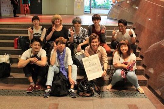 【大正】≪社会保険完備≫≪大入り手当あり≫≪月8日休み≫頑張った分評価される体制！丁寧な接客で地域のお客様から愛されています。元気とノリ重視、スタッフ仲もバッチリ！ボランティア活動などもする地域密着サロン「give 大正（ギブ タイショウ）」から、アシスタント（美容師）の求人☆★☆