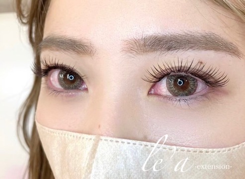 【天王寺】≪総売上40％還元≫≪週3日、1日5時間勤務～OK≫≪土日休み月2回までOK≫≪集客サポートあり≫≪髪色自由・ネイルOK≫幅広いメニューと施術スピードが人気のサロン！スタッフ同士の仲の良さも魅力！「le`a（レア）」からアイリスト（まつげエクステ・まつげパーマ・アイブロウ）の求人☆☆