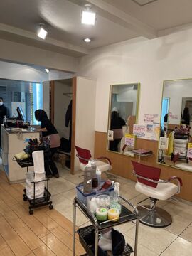 【湊川】≪60代も活躍中！≫≪月8日休みと月6日休みが選べる≫≪18時には帰れる環境！≫≪土日休み可能≫スタイリストのみの地域密着型サロン！「エルシェード」からスタイリスト（美容師）の求人☆★