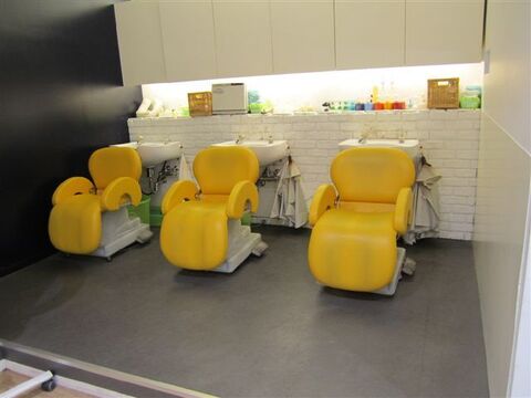 【新田辺】≪社会保険完備≫≪月8,9日休み≫≪夏季休暇5日≫≪平均退社19時台≫≪有給休暇あり！≫スタイリストデビューは頑張り次第で2年以内可能！プライベートも充実できるとても良い環境のサロンです！「CLASSICO hair（クラシコヘアー）」からアシスタント（美容師）の求人☆★☆