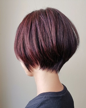 【西宮北口】≪営業中レッスンOK≫≪社会保険完備≫≪完全週休2日制≫2年でスタイリストデビューも可能！常に先輩が見てくれるので、早期スキルアップができる環境ですよ！「DAHLI本店（ダリホンテン）」からアシスタント（美容師）の求人☆★