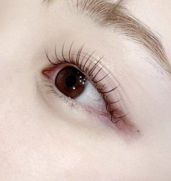 【東川口】≪研修中も給料あり≫≪完全週休2日制≫≪実働8時間≫≪土日祝休みOK≫抜群の集客力を誇る人気サロン！オンオフつけて働ける「Makea 東川口（マケアヒガシカワグチ）」からアイリスト（まつ毛エクステ・まつ毛パーマ・アイブロウ）の求人☆☆