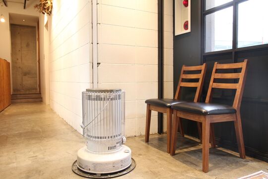 【森小路】≪月8,9日休み≫≪月給21万円〜≫≪GW休暇あり≫とてもアットホームでプライベートも充実させたい方必見！！またショートが人気のサロンなので、レベルの高いカット技術も学べる！「liberte（リベルテ）」からスタイリスト（美容師）の求人☆☆