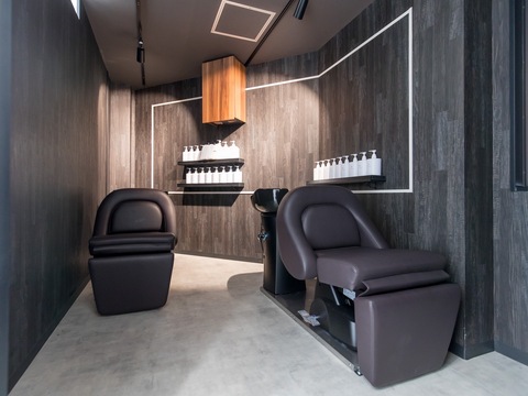 【堺東】≪完全週休2日制≫≪営業中レッスン≫≪最短1年半デビュー≫≪19時退勤OK≫デザインカラーやハイトーンカラーが人気のヘアサロン！「Belle hair Design（ベルヘアーデザイン）」からアシスタント（美容師）の求人☆★☆