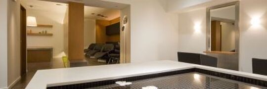 【河内花園】≪社会保険完備≫≪人間関係good≫スタッフをとても大切にしてくれる人気美容室！皆が仲良しで働きやすさもバッチリ！長〜く活躍できる「Champ 花園店（チャンプハナゾノテン）」からアイリスト（まつげエクステ・まつげパーマ・アイブロウ）の求人★☆★