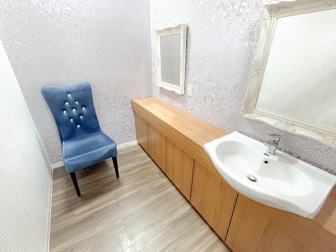 【下関駅】≪休日充実・社会保険完備≫幅広いメニューで20代のお客様が多いアイラッシュサロン「eyelash AMO（アイラッシュアモ）」からアイリスト（まつげエクステ・まつげパーマ・アイブロウ）の求人☆★