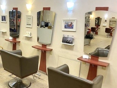 【ドーム前】≪月給32万円≫≪完全週休2日≫≪社会保険完備≫地域密着型のヘアサロン！安心して働ける条件面を用意しています！「Olive 大阪ドーム前店（オリーブオオサカドームマエテン）」からスタイリスト（美容師）の求人☆★☆