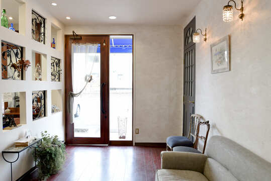 【生駒】≪完全週休2日制≫≪社会保険完備≫≪賞与あり≫≪時短勤務OK≫≪日曜定休あり≫それぞれの目標、ペースに合わせて丁寧にレッスンがあり、着実なステップアップが可能です。仕事面でも自分の意見が取り入れられて新しいメニューができたり、仕事を任せてもらえたりとやりがいを感じられる職場です！hair make poco a poco（ポコアポコ）からスタイリスト（美容師）の求人★☆