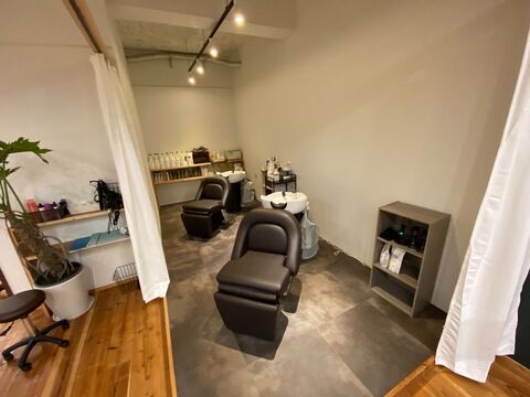 【石垣島】★オンライン面接OK★≪インボイス制度は会社負担・最低保障給あり・自由出勤制・20時までに退勤可能≫たくさんの魅力がある石垣島！移住をお考えの方もサポートあり！！入客チャンスが多数あるため、初めての業務委託でも安心！幅広い世代の方を笑顔にするヘアサロン「GL Harbor hairsalon（グローバルハーバーヘアーサロン）」からスタイリスト（美容師）の求人★☆★