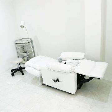 【庄内】≪店長候補募集≫≪社会保険完備≫≪実働8時間≫≪月8〜10日休み≫指名料バックありなど、顧客のいる方にもオススメ！取り扱いメニューは複数あるため、得意な技術を活かせます！「After（アフター）」からアイリスト（アイデザイナー・まつげエクステ）の求人☆☆